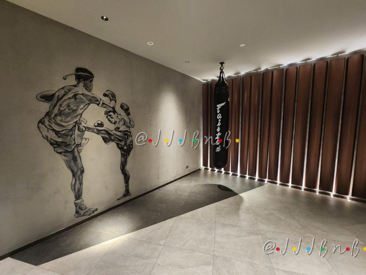 Edge Central Pattaya By Jjj Extérieur photo