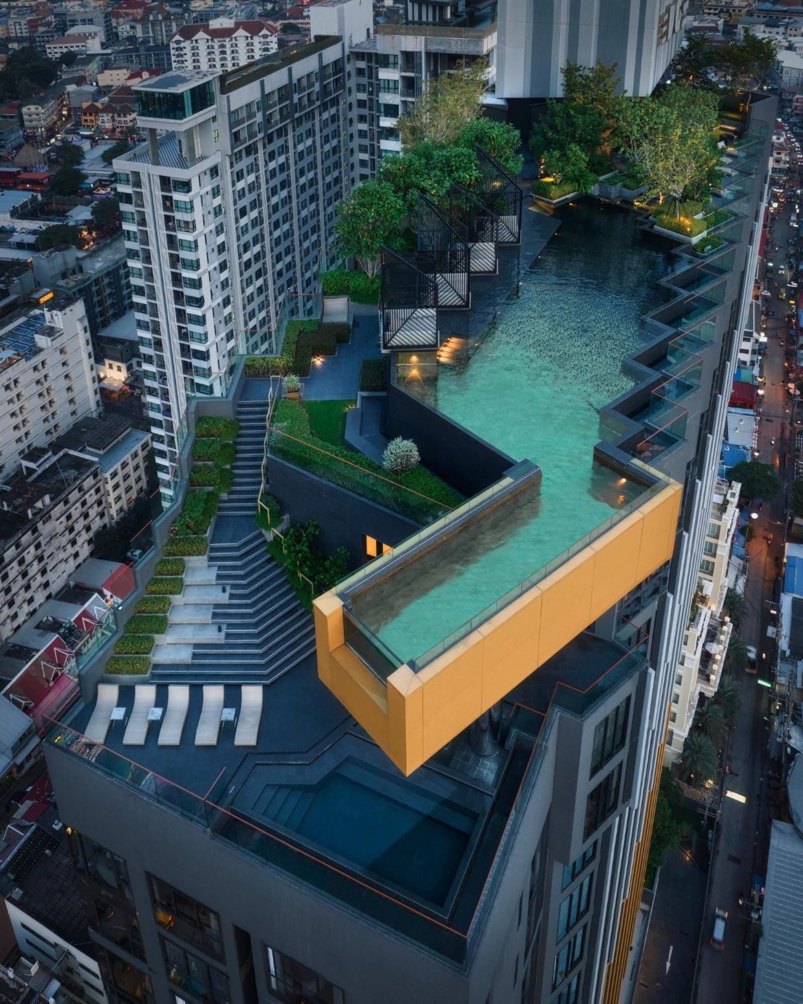 Edge Central Pattaya By Jjj Extérieur photo