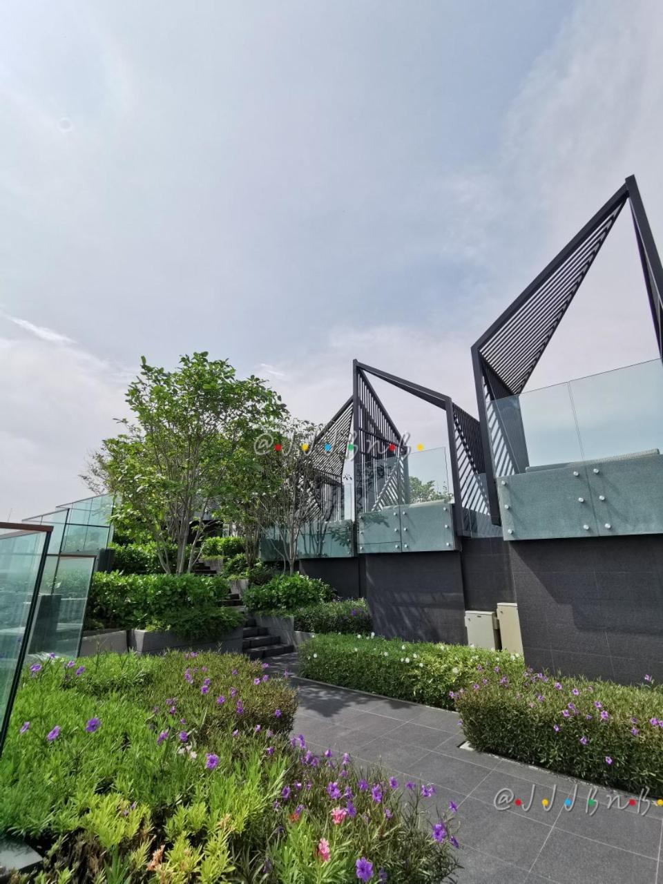 Edge Central Pattaya By Jjj Extérieur photo